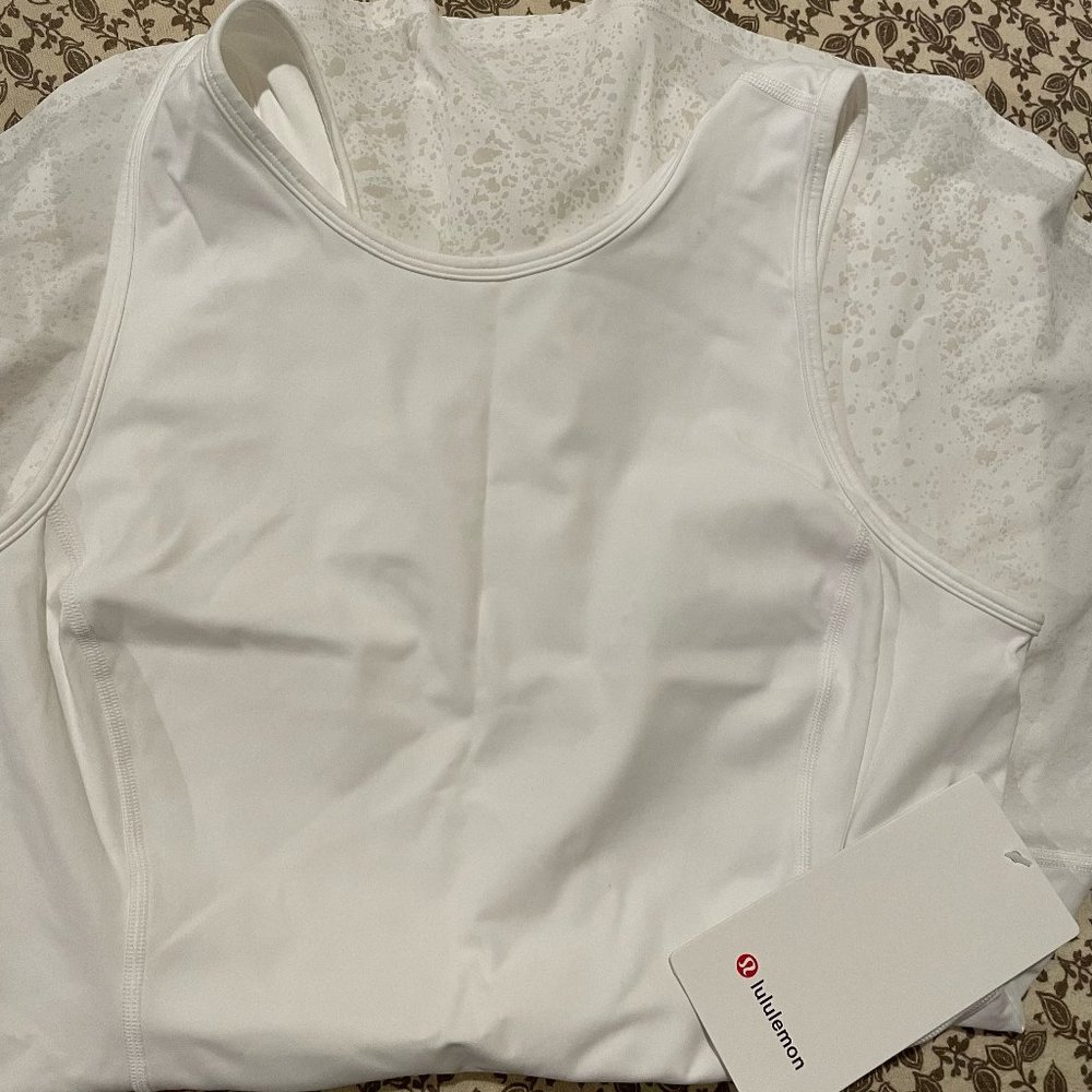 Lululemon SERENE STRIDE DRESS SIZE 8 - Brand New